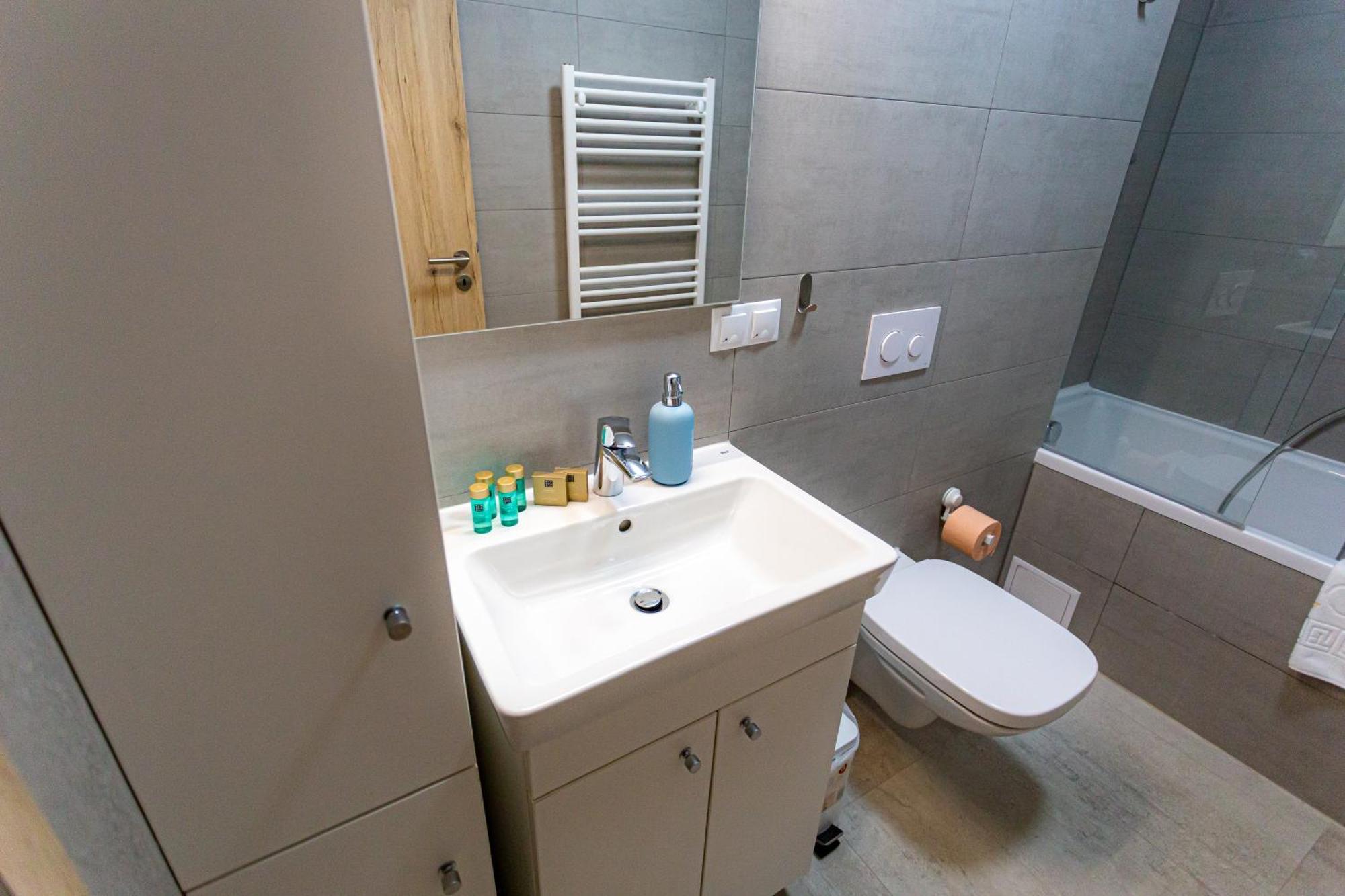 Apart B&V 203 Coresi - Elegant Mountain Retreat Braşov Exterior foto